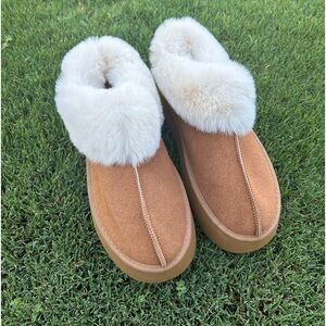 NEW Fur Lined Slippers
